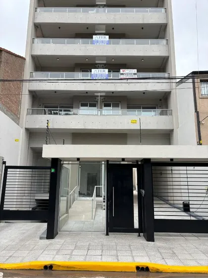 Departamento En Venta En Bernal Centro