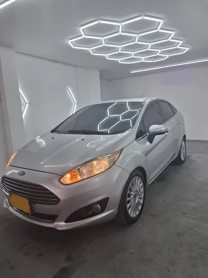 Ford Fiesta 1.6 Titanium At