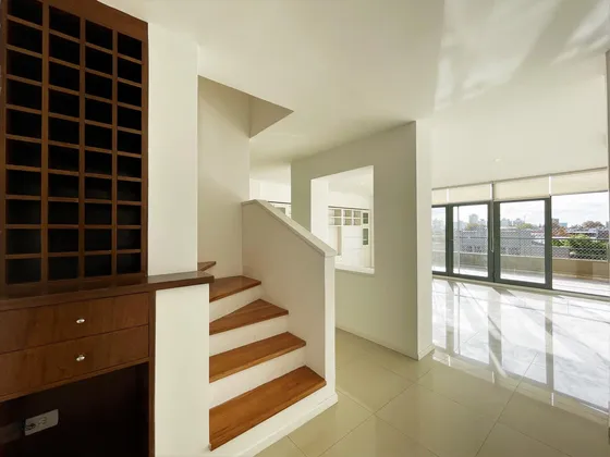 Departamento  En Venta - Tipo Casa - 5 Ambientes En Complejo El Talar De  De Florida Este