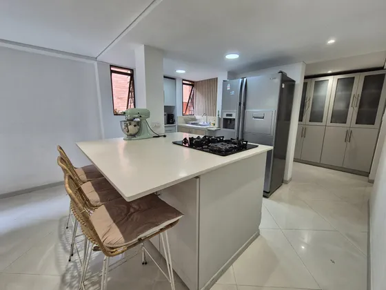 Apartamento En Venta En La Concha. Cod V12833