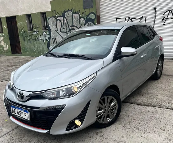 Toyota Yaris 1.5 107cv Xls Pack Cvt