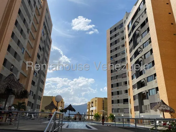 Descubre Este Espectacular Apartamento De 85 M² En Tazajal, Ideal Para Quienes Buscan Comodidad Y Seguridad. El Apartamento Cuenta Con: 3 Habitaciones Acogedoras. 2 Baños Sala Y Comedor Amplios
