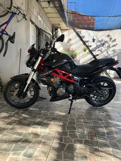 Tnt 300 Benelli