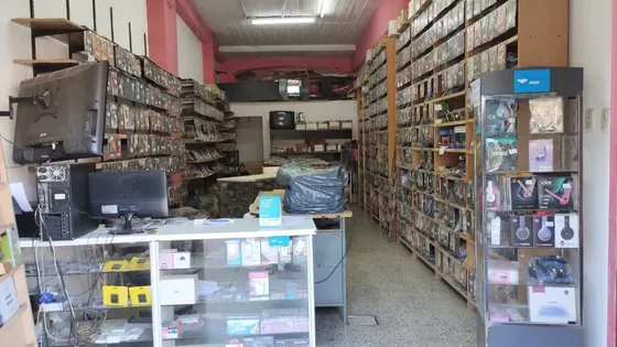 Oportunidad Vendo Fondo De Comercio O Mercaderia Con Instalaciones