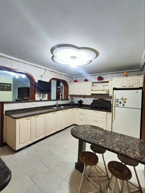 En Venta Casa En Prebo En Calle De Servicio, Valencia. L.m