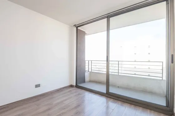 Edificio Av. Ecuador (1 Est. 1 Bod.) Vista Suroriente Piso