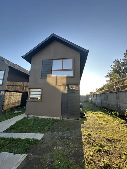 Arriendo Casa En Condominio 