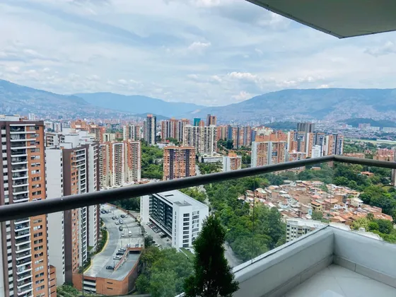 Apartamento Loma De Los Bernal Unida  Aura 69 Mtrs Vendo Directamente 535.000.00 Listo Para Hacer Papeles Ojos Solo Directamente No Asesores 
