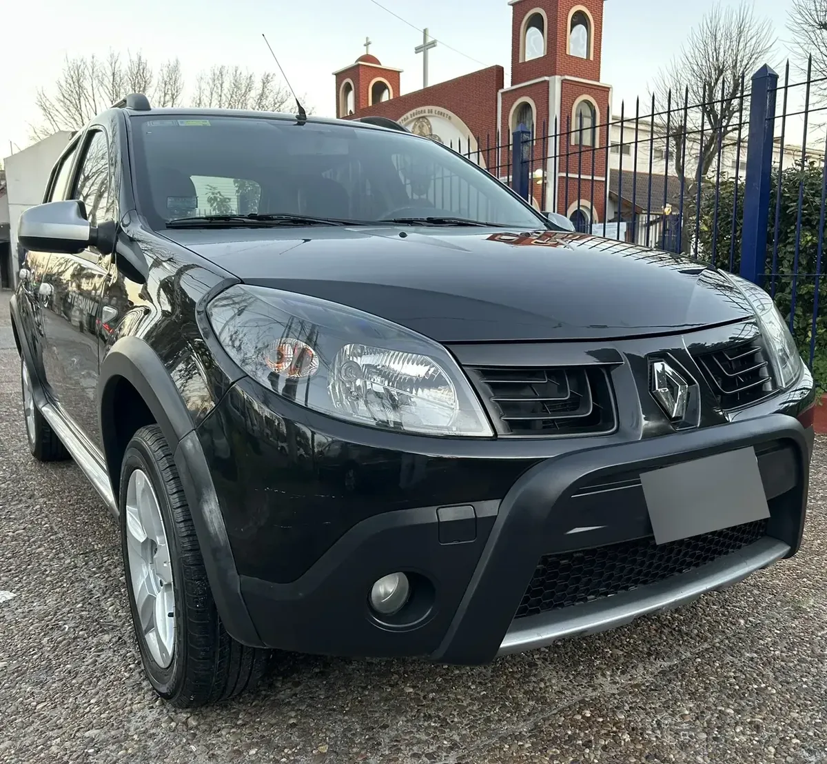 Renault Sandero Stepway 1.6 Expression 105 hp