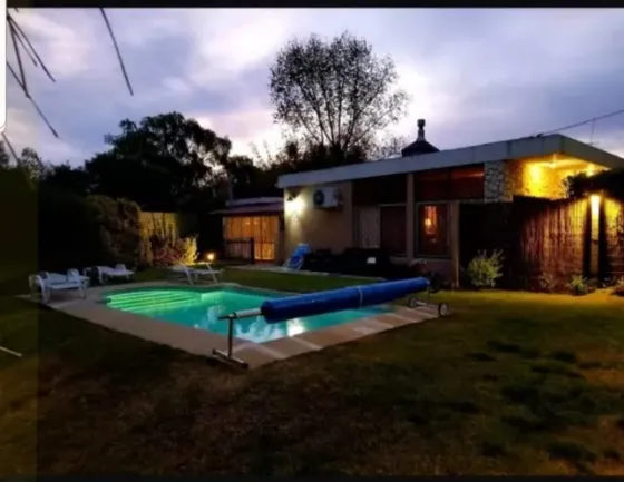 Alquilo Casa Piscina Climatizada Noviembre Y Diciembre. Lujo