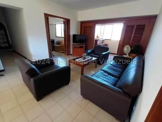 Agp Apartamento En Venta En Los Naranjos Del Cafetal, Con Increible Vista, A/a Central 25-23298 Ys 