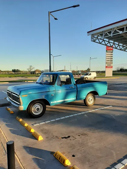 Ford F-100 3.6 Sprint