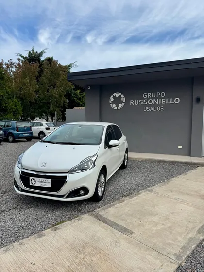 Peugeot 208 1.6 Allure