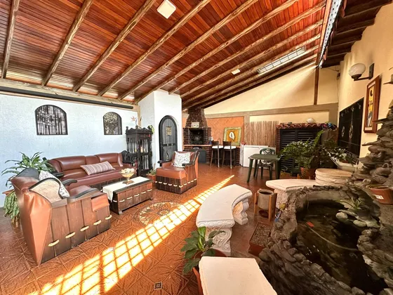 Casa De Un Sólo Nivel En Unidad Vecinal /im