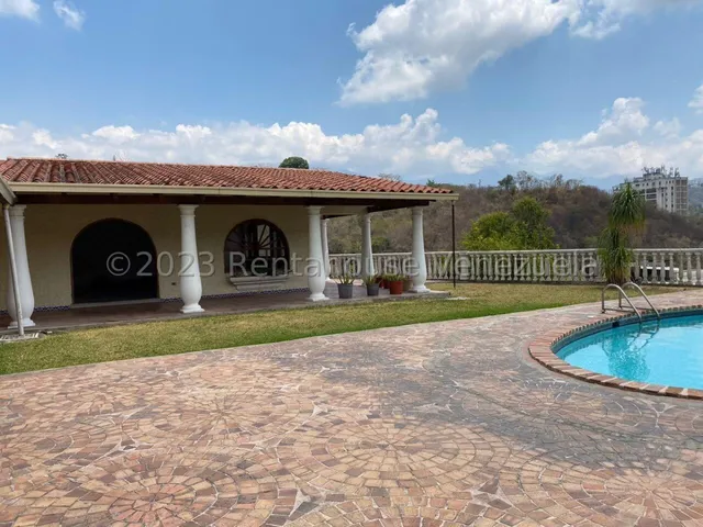 Casa En Venta- Prados Del Este- 23-27782 - Ncg