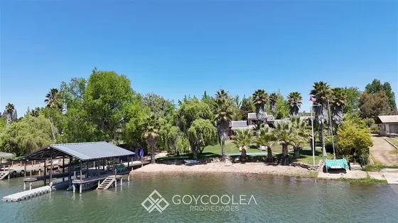 Casa En Venta De 5 Dorm. En La Estrella