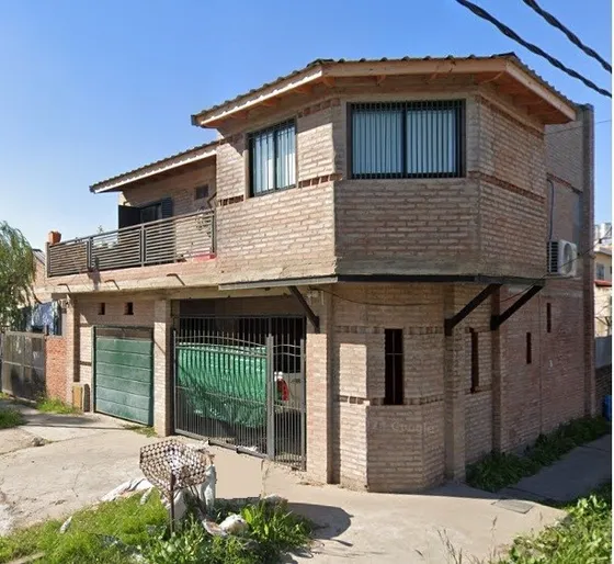 Casa  En Venta En Lomas De Zamora, G.b.a. Zona Sur, Argentina