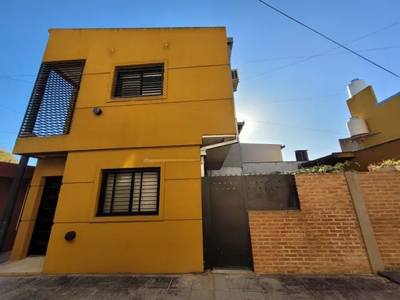 Duplex En Venta En Villa Elvira 