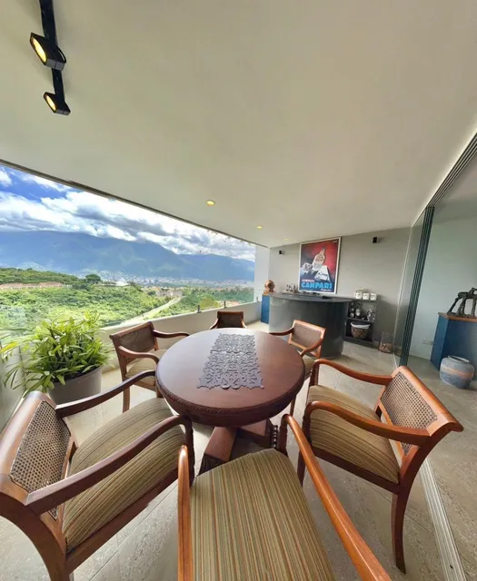 Apartamento En Venta 250 M2 Lomas De San Román