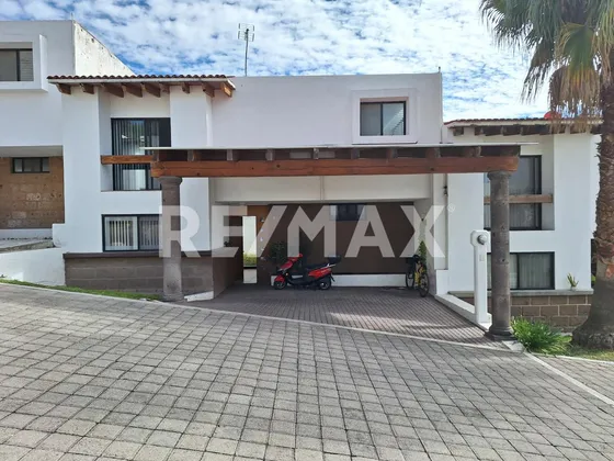 Casa En Venta El Sorgo Corregidora 
