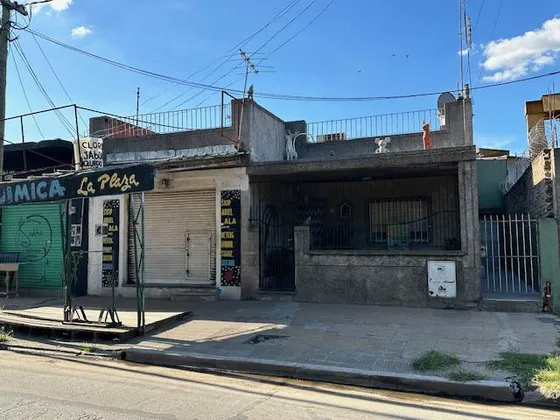 Casa Con Local En Venta En Centro De G, De Laferrere