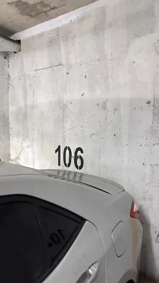 Se Venden 2 Estacionamientos Tandem Y Bodega - San Francisco