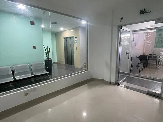 Se Alquila Consultorio Medico En  Centro Medico Xanas ,calle Cedeño Con San Rafael, Porlamar Ic-00310