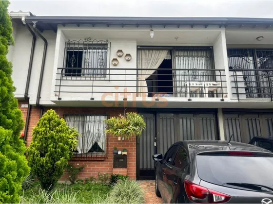 Casa En Venta En La Estrella - La Estrella