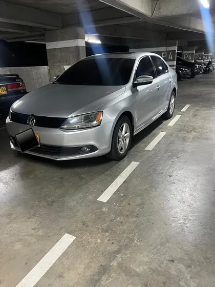 Volkswagen Jetta 25