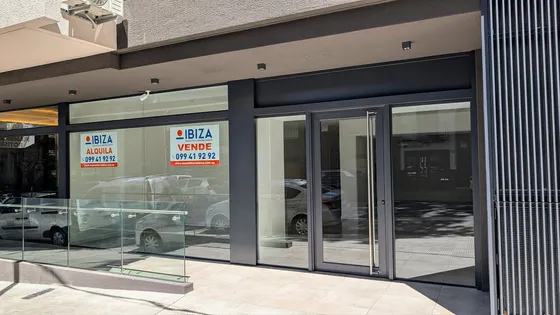 Alquiler Excelente Local Comercial Cordón Sur -  A Estrenar