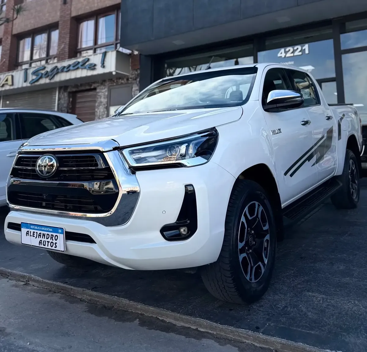 Toyota Hilux Pick-Up 2.8 Cd Srx 204Cv 4X4 At