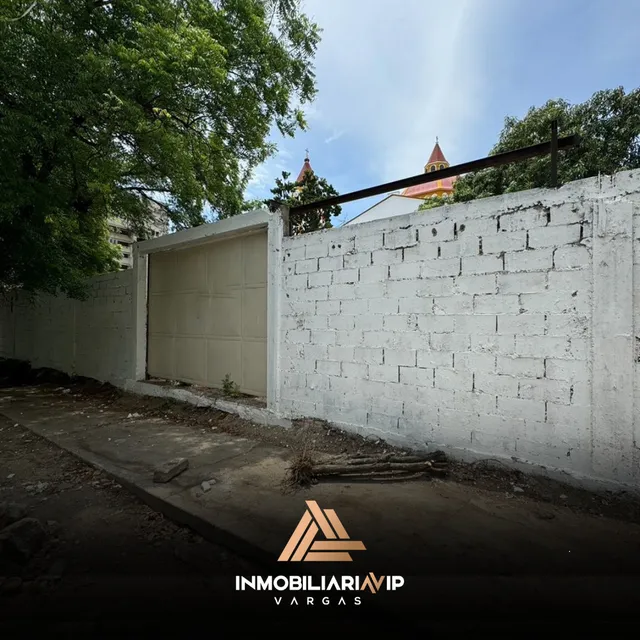 Ref 012 - 698  Grupo Inmobiliaria Vip Te Ofrece En Venta Terreno Macuto- Estado Vargas.