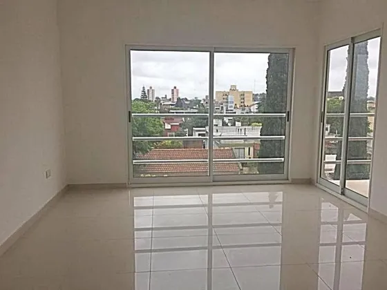 Departamento Dos Ambientes De Lujo Con Balcon Centro San Martin