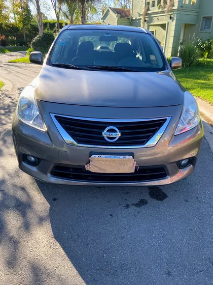 Nissan Versa 1.6 Advance Mt