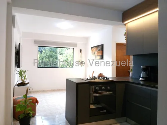 Luis Quiroz Vende Apartamento La Entrada Naguanagua 65 Mtrs2 Cocina Remodelada Pozo Vigilancia 24 Piso 3/7
