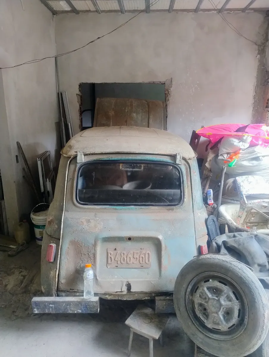 Renault R 4 S