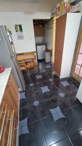 Casa De 3d2b Con Estacionamiento