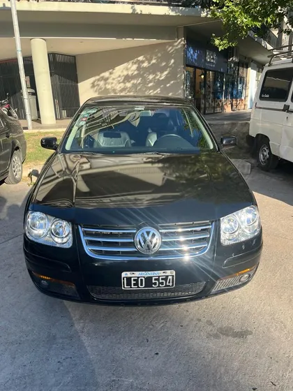 Volkswagen Bora 1.8 Highline T Tiptronic Cuero
