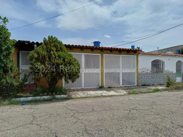 Vendo Casa En Urbanización San Carlos (los Samanes), Código 25-13390 Cm Leer Descripción 