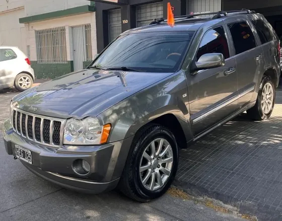 Jeep Grand Cherokee 5.7 Overland Atx