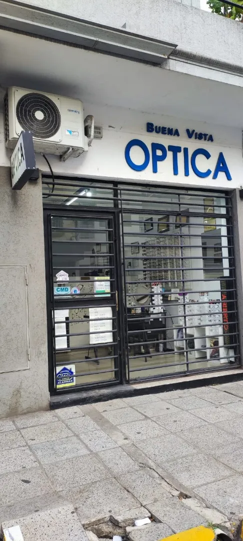 Commercial Property in a Prominent Commercial Block