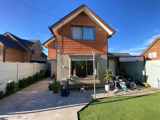Casa En Venta Parque Zapallar, Curicó