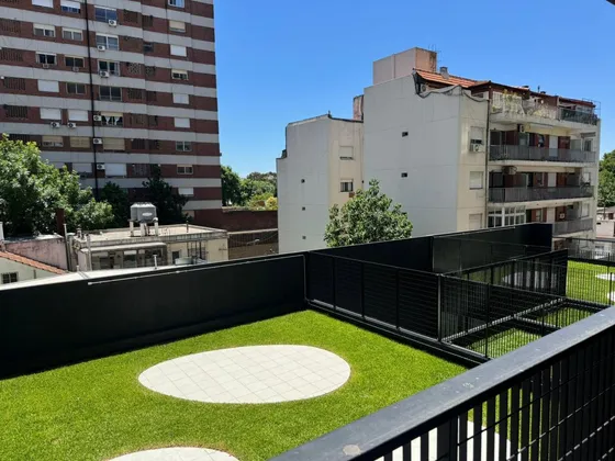 Departamento En Venta - 2 Dormitorios 2 Baños - Cochera - 80mts2 - Vicente López
