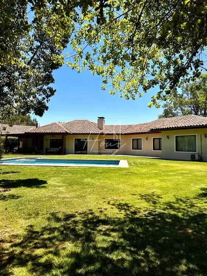 Excelente Casa En Venta - Condominio Cerrado En Talagante