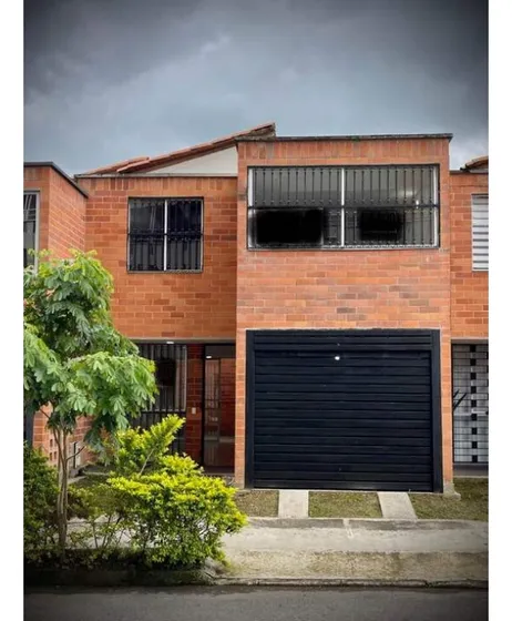 Rhbr-14747 (casa) 2 Niveles (rionegro, San Antonio De Pereira)