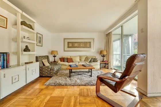 Departamento En Venta 4 Dorm. Estac. Y Bdga. Metro Tobalaba