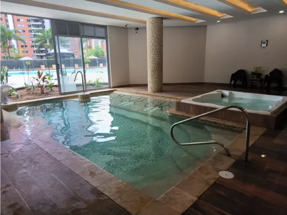 Apartamento Para Venta En Loma De Los Bernal