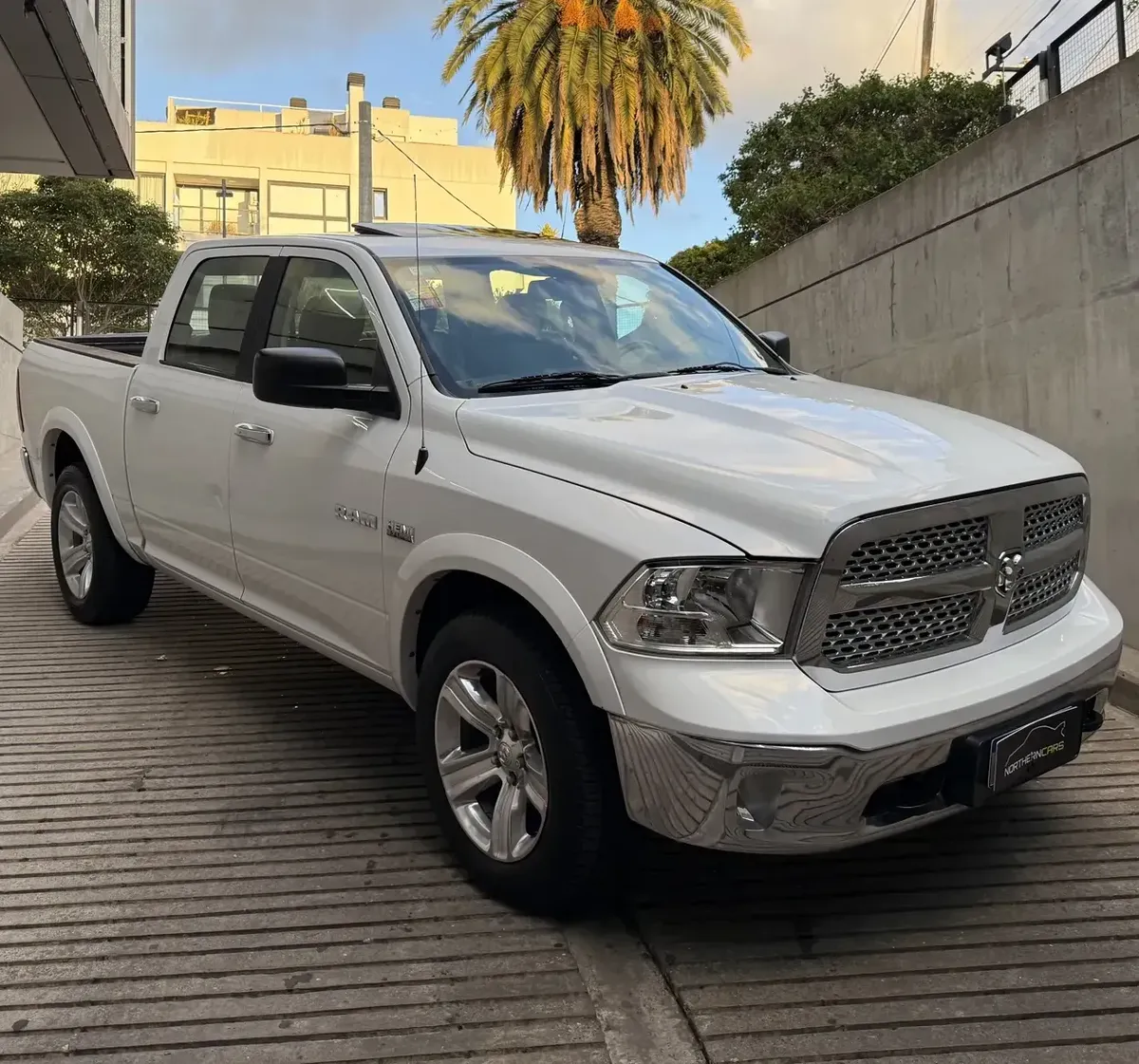 RAM 1500 5.7 Laramie ATX V8