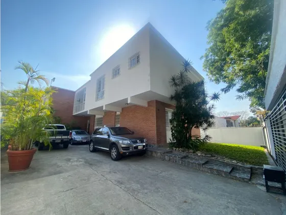 Se Vende Edificio 1500m² La Floresta