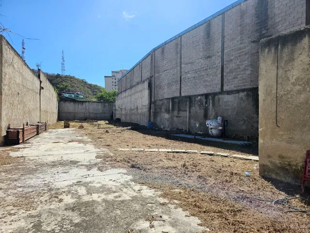 Terreno En Venta Calle Libertad Maracay